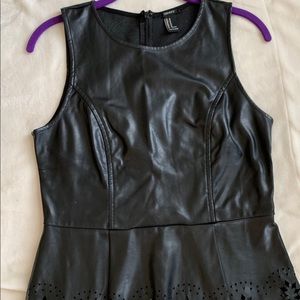 Top tanks. “Forever21”